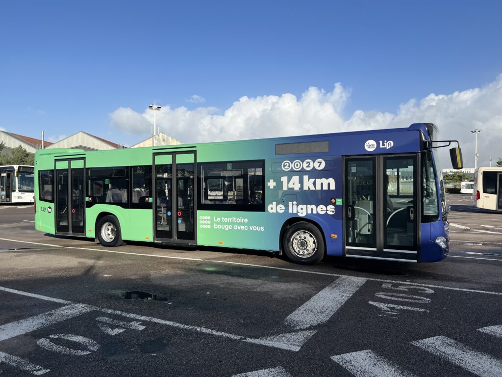 Tramway du Havre 10 ans full covering BUS