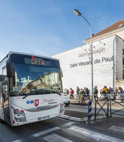 Autocar de Transport scolaire CFTA