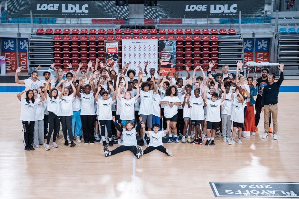 Participants à la deuxième édition du Tournoi des Collégiens LDLC ASVEL Féminin x Transdev