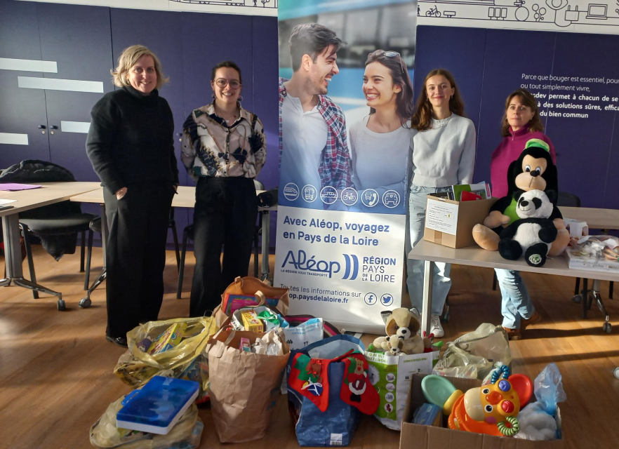 Jouets récoltés pour la collecte de Noël avec Aléop