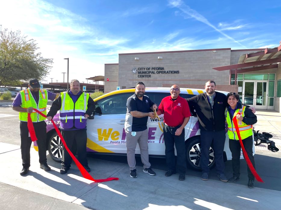 WeRide Peoria-ribbon-cutting