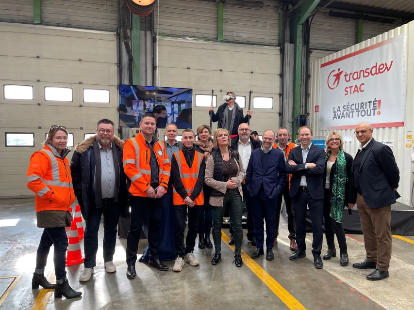 Participants à l'inauguration plateforme immersive Chalon