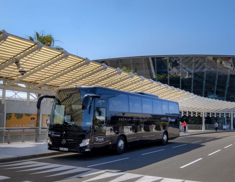 Autocar Transdev noir