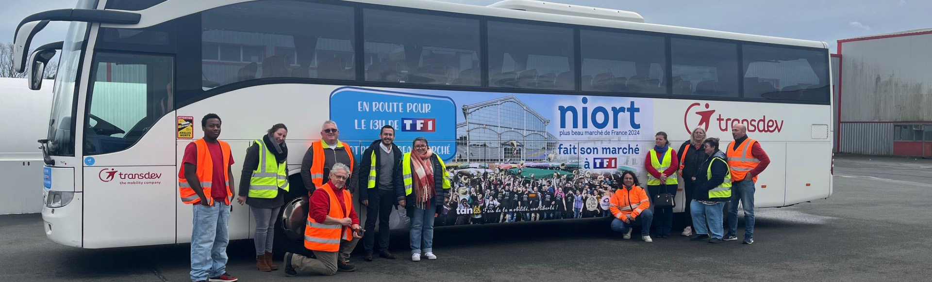 Bus Transdev - Plus beau marché TF1