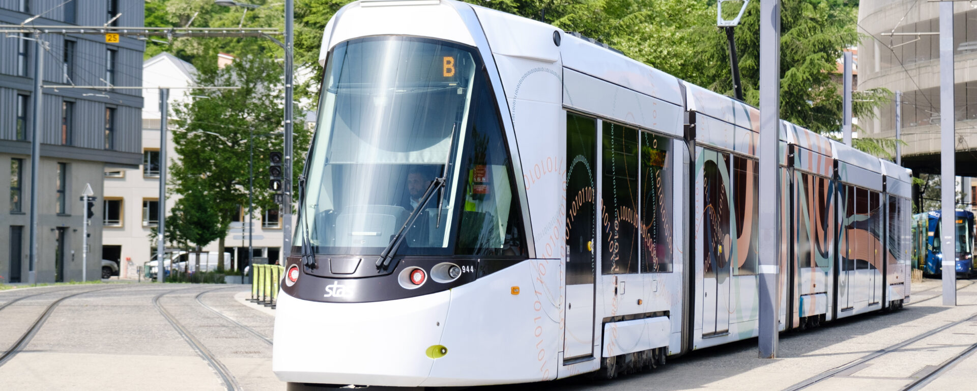 Un tramway nommé design tramway décoré