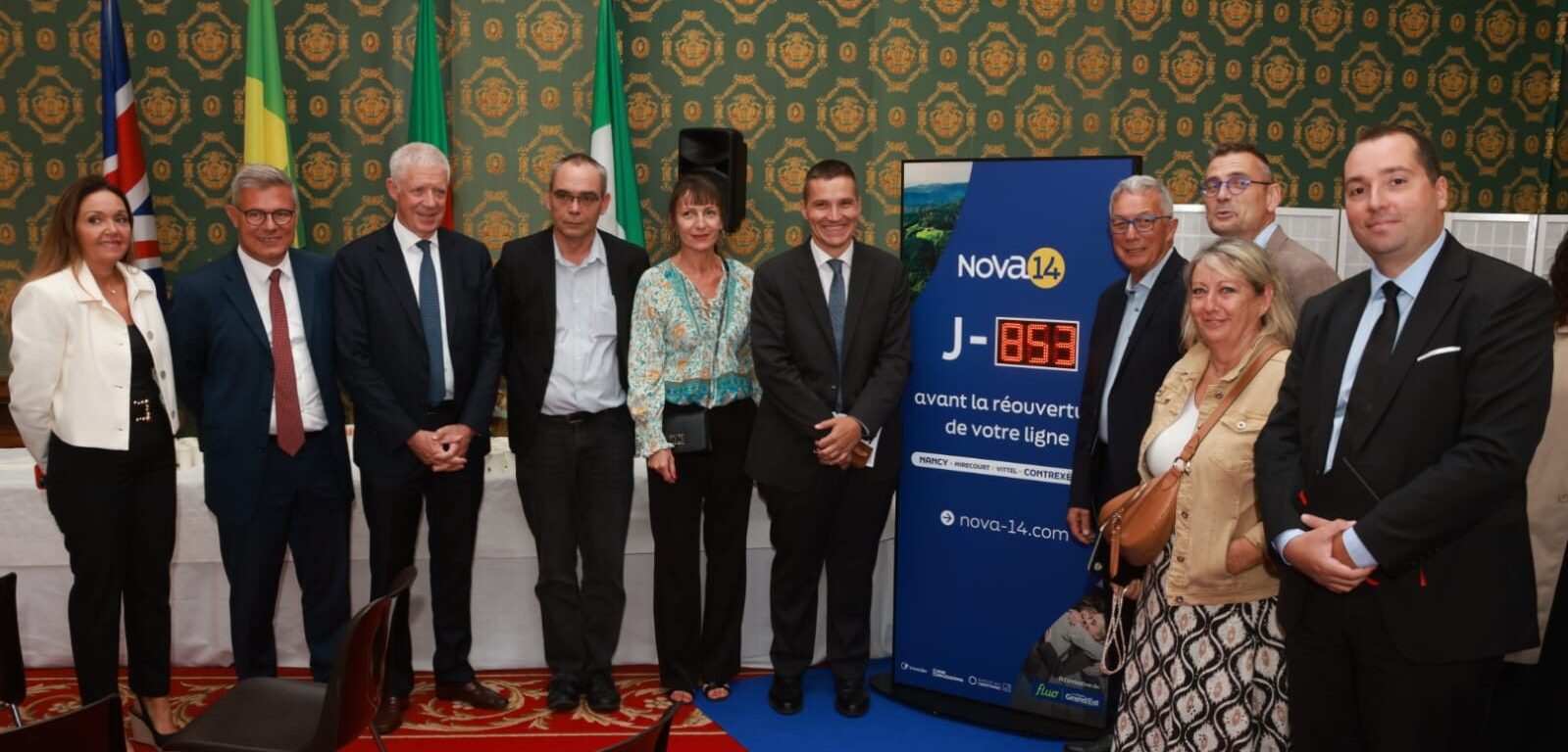 Photo de groupe participants à la conférence de presse de lancement du recrutement Ligne 14 Nancy-Mirecourt-Vittel-Contrexéville