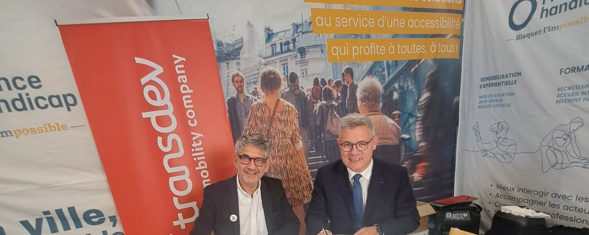Serge Widawski, Directeur général France de APF France handicap et Edouard Hénaut, Directeur général France de Transdev